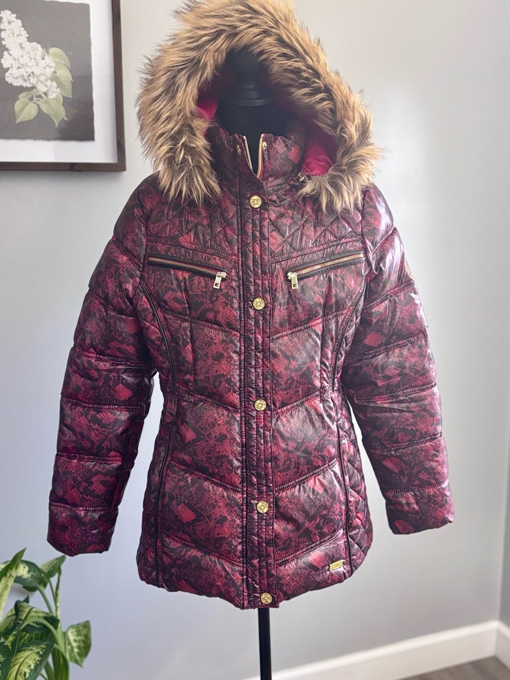 Rocawear Burgundy Snake-Print Puffer Jacket with Faux Fur Trim